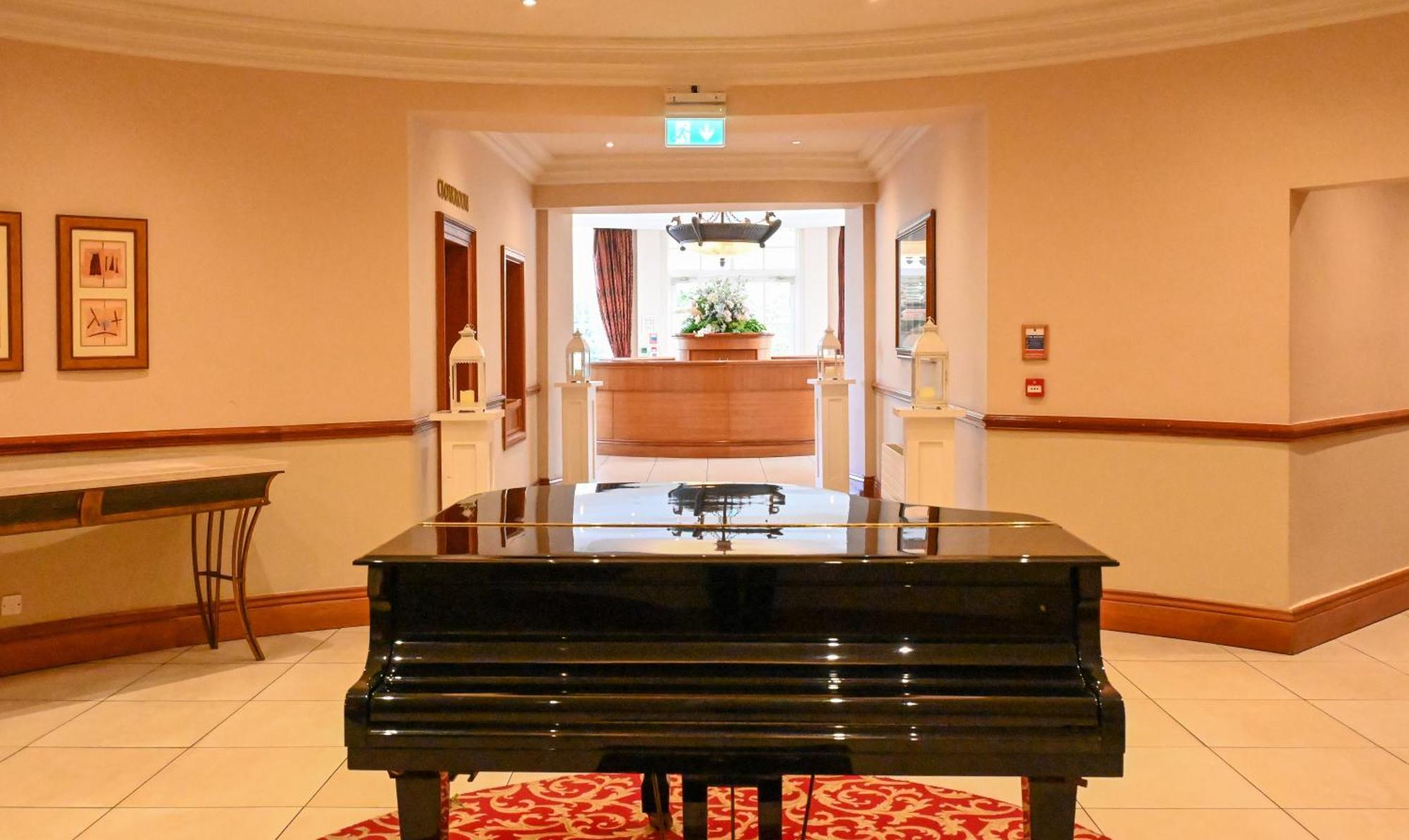 Mount Wolseley Hotel Spa & Golf Resort Tullow Eksteriør bilde
